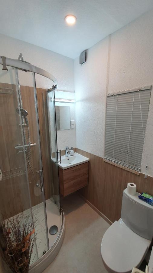 Schoene Aussicht, Wallbox, 70qm, Kontaktloser Check-in Apartment Eisenach