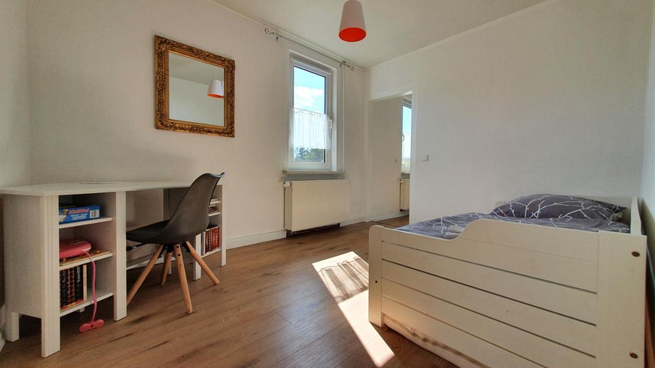 Appartement Schoene Aussicht, Wallbox, 70qm, Kontaktloser Check-in Eisenach